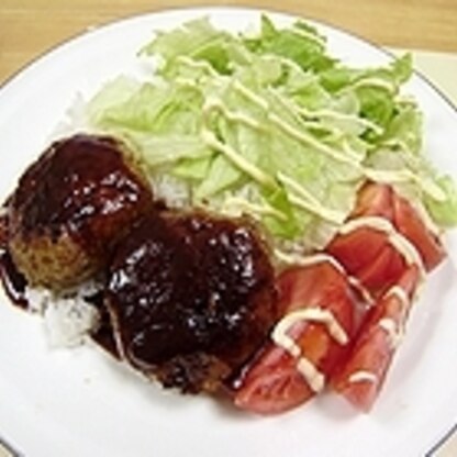 みりんを加えたソースがとっても美味しかったです。目玉焼きを作るのを忘れちゃっていました。（＾◇＾；）